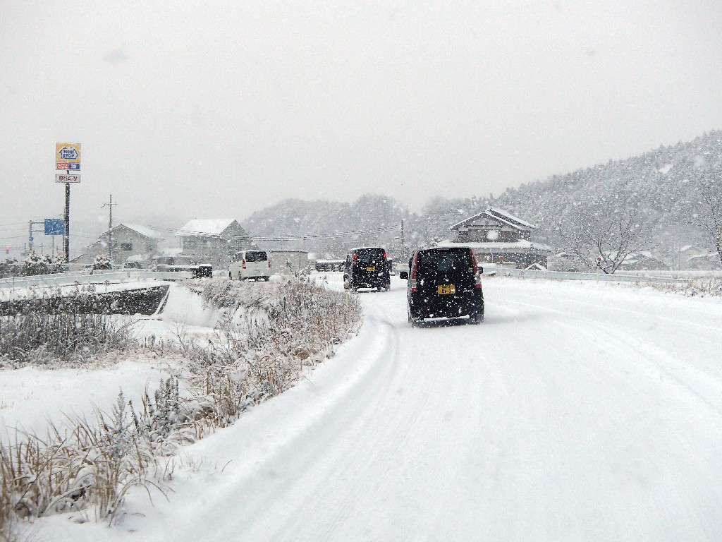 日高町（神鍋高原）は意外と雪がある 