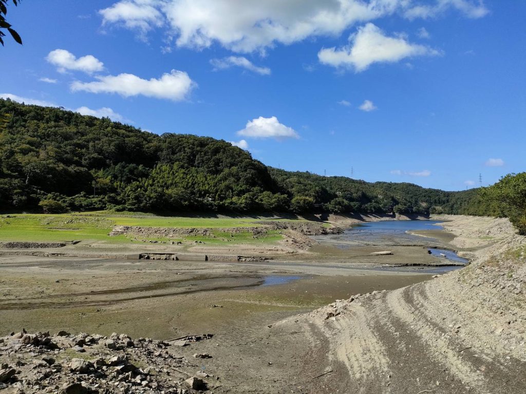 つくはら湖　蝙蝠谷